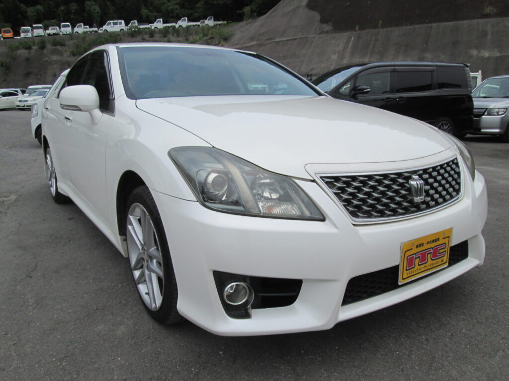 Ｈ22年　クラウンアスリート　3.5L　Ｇパッケージ　16.3万キロ　車検　Ｒ9年3月迄